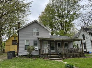 216 S 4th St, Niles, MI 49120