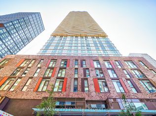 100 Dalhousie St #2701, Toronto, ON M5B 2A6