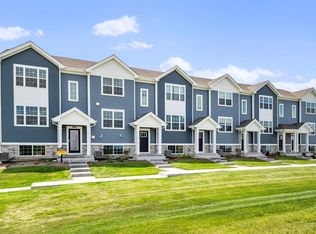 903 Briar Glen Ct, Hampshire, IL 60140