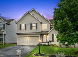 290 Thomas Armor Dr, Windsor, PA 17366