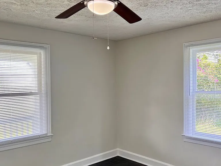 1438 Franklin St — Photo 9