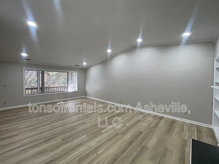 115 Bent Tree Dr #4 — Photo 4
