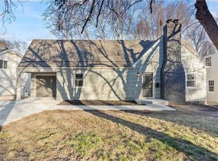 5417 Mission Rd, Fairway, KS 66205