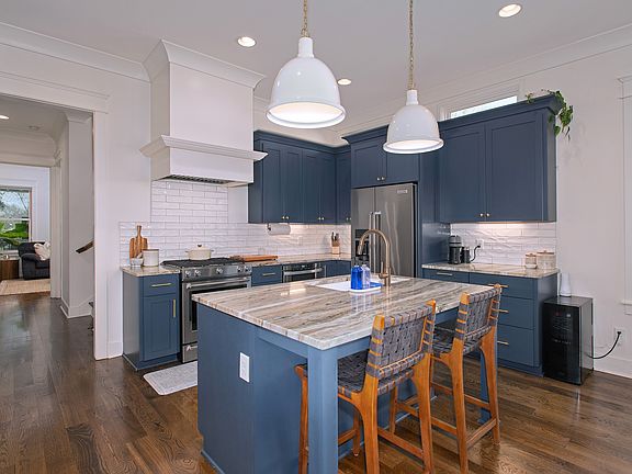 5th image of 407B Saint Francis Ave