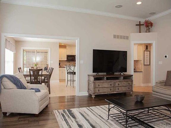 5th image of 4366 Wynbrooke Dr