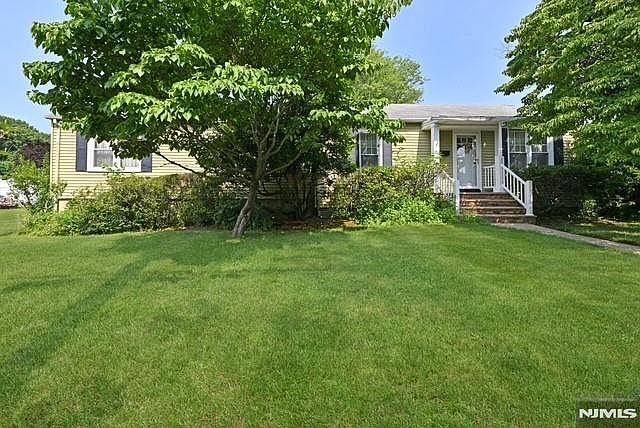 1st image of 173 Walnut St