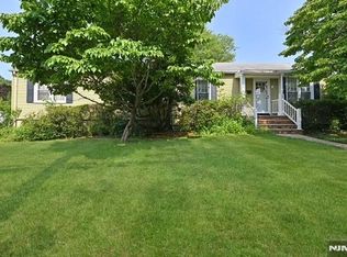 173 Walnut St, Northvale, NJ 07647
