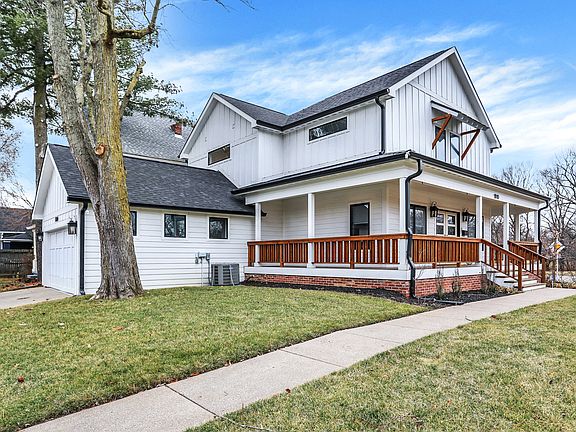 2nd image of 1810 Barth Ave