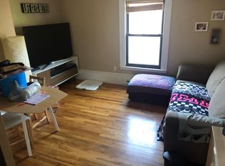 221 Newbury St #4B, Boston, MA 02116