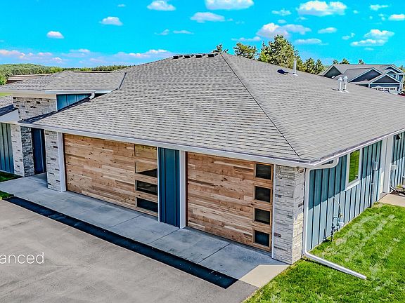 2nd image of 14909 Weston Cir