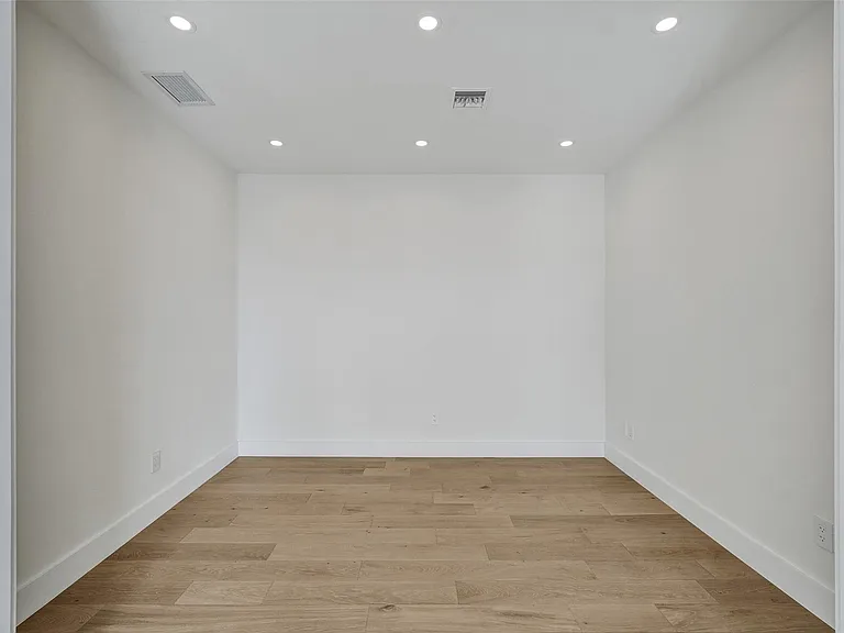 1525 NE 15th Ave — Photo 35