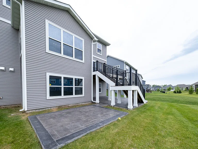 3849 Thrush St — Photo 48
