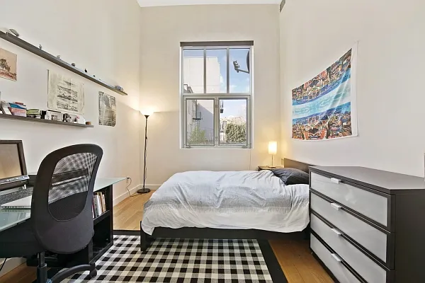 Sold by MNS | media 8