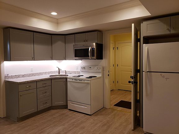 2nd image of 5214 Loblolly Ln #B