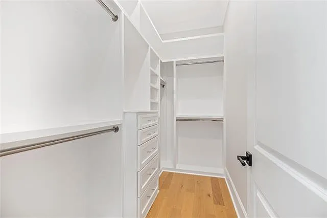 325 Focis St — Photo 14