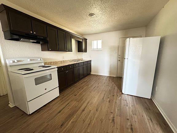 4th image of 715 N 20th St APT 10