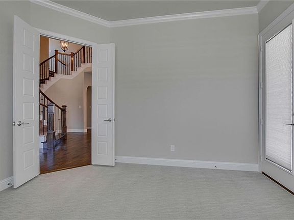 5th image of 3519 Terrace Way