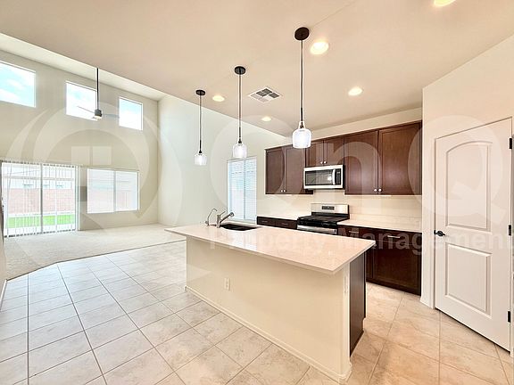 4th image of 7155 W Bent Tree Dr