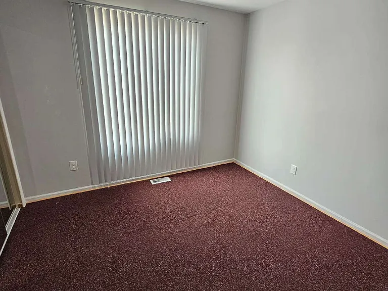 44621 Georgia Ct — Photo 11