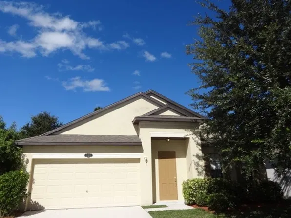 560 Loxley Ct, Titusville, FL 32780