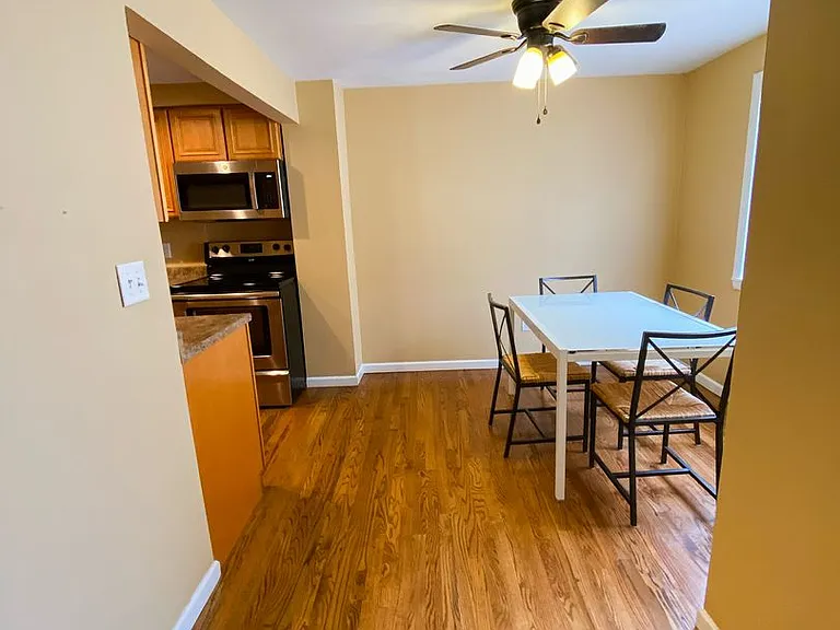 209 Robert Dr — Photo 7