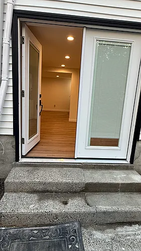 6232 38th Ave NE Photo 1