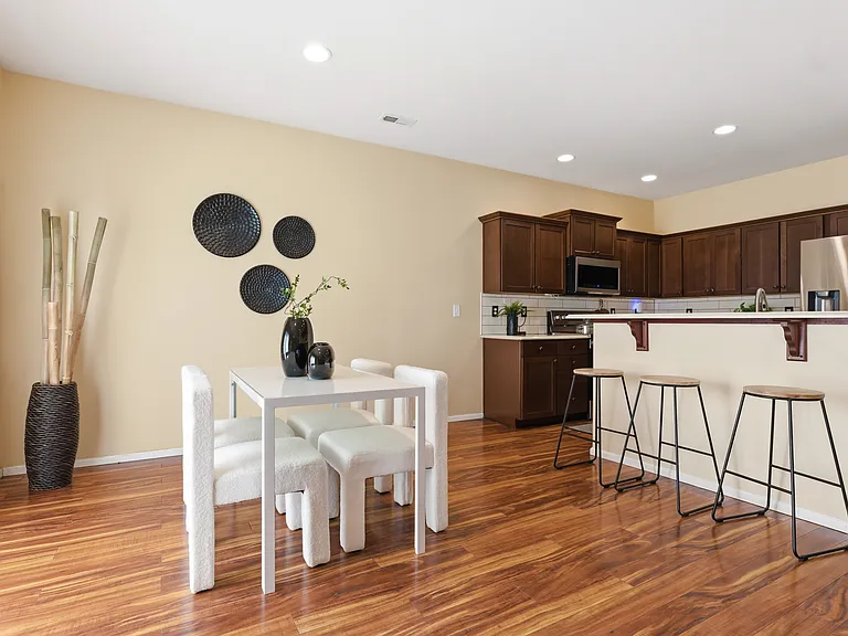 3091 Eagle Loop NE — Photo 6
