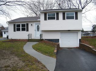 28809 Starlight Rd, Perrysburg, OH 43551