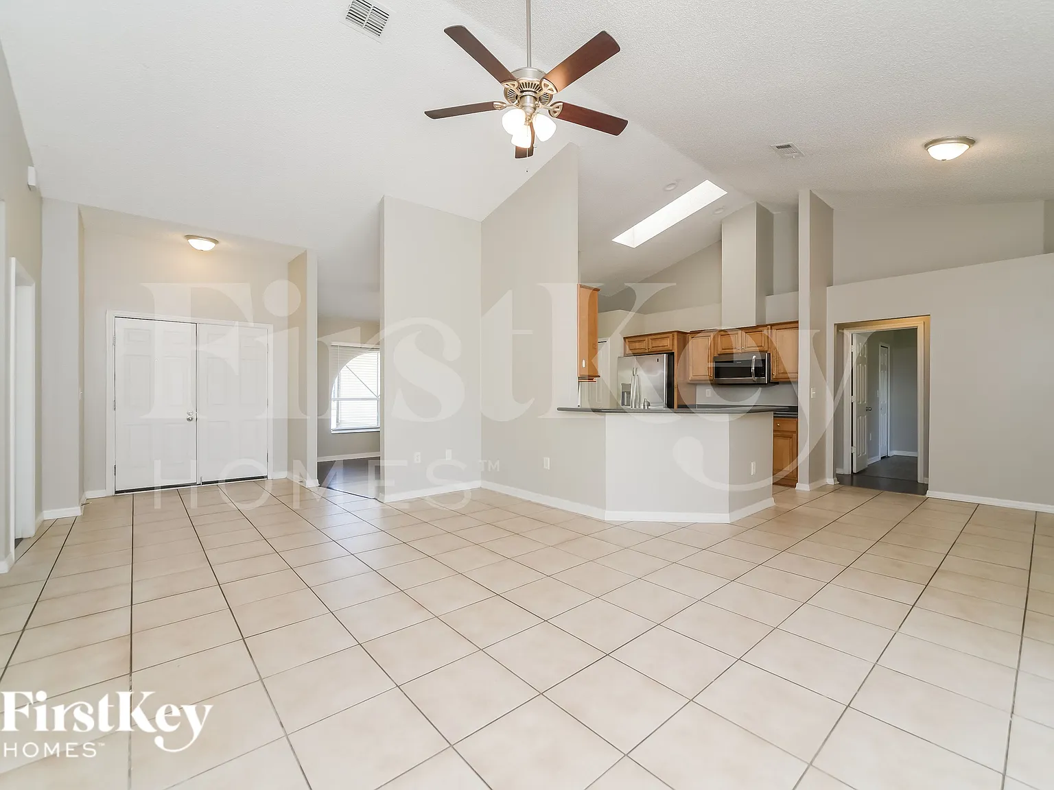 4 bed, 2.0 bath, 2055 sqft, $1,845 — Photo 4