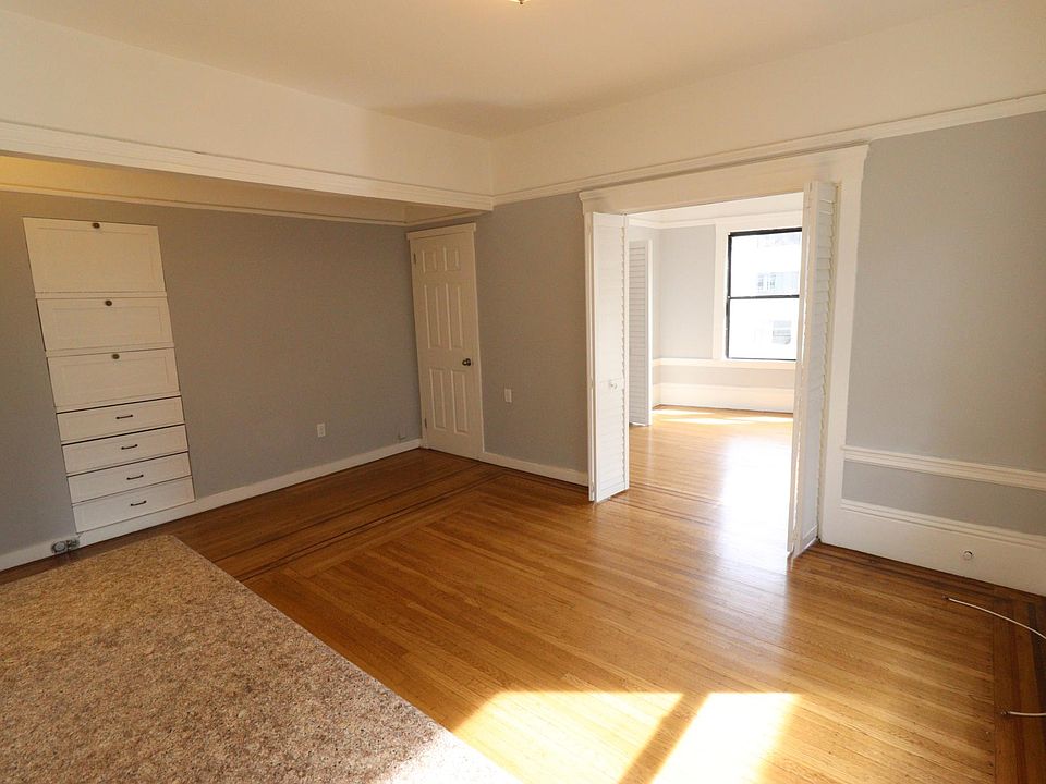 1st image of 2710 Market St #10
