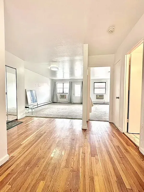 1 bed, 1.0 bath, 600 sqft, $1,690 — Photo 1