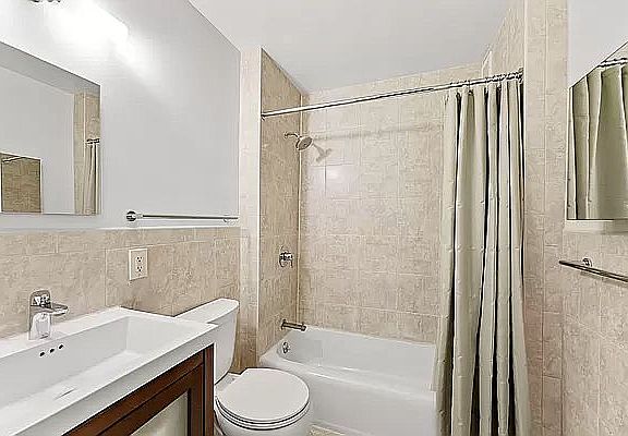 5th image of 303 E 60th St APT 9B