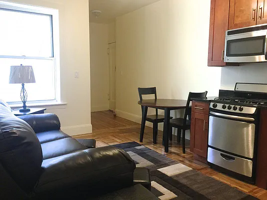 Rented by Bohemia Realty Group | media 13