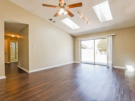 5th image of 1004 Abell Cir