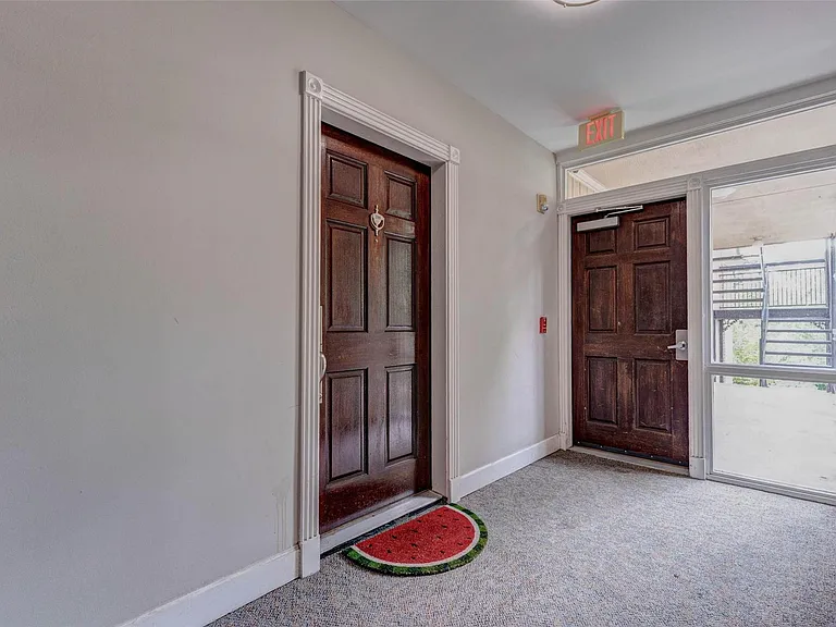 4515 Briar Hollow Pl #215 — Photo 3
