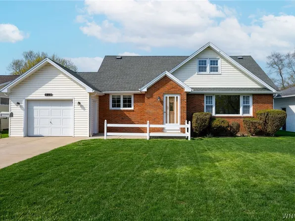 40 Woodmar Ter, Buffalo, NY 14224