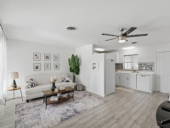 5th image of 438 Granada Blvd #B