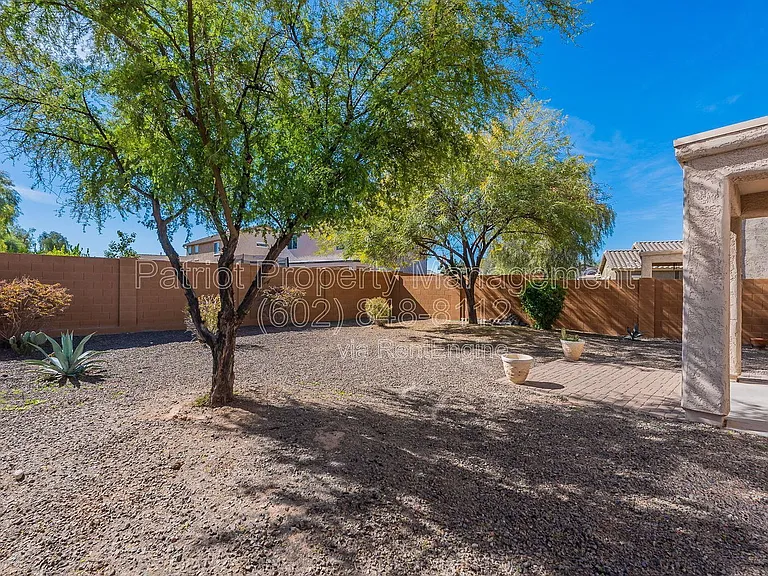 26043 W Potter Dr — Photo 38