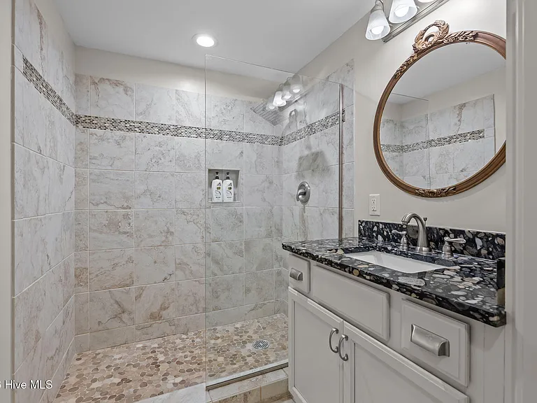 182 Lewistown Rd #1 — Photo 8