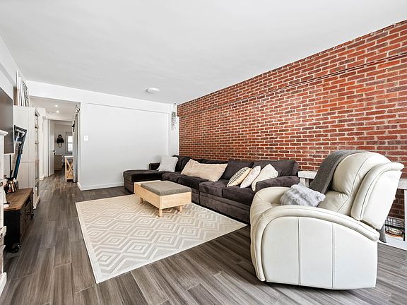 3rd image of 40 Sutton Pl APT 4E