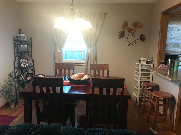 5th image of 632 Carl Ave