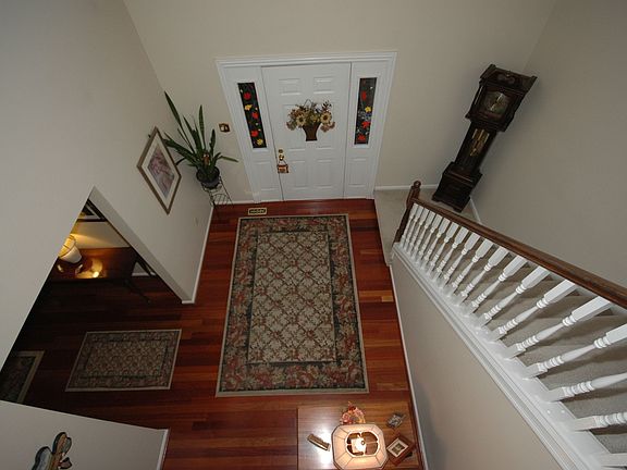 2-Story Entry Foyer Looking Down