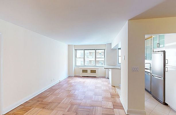1st image of 30 Park Ave #2EE