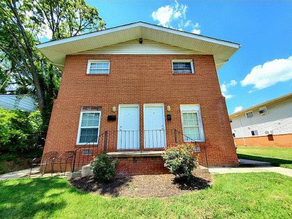 2nd image of 1121 Stainback St