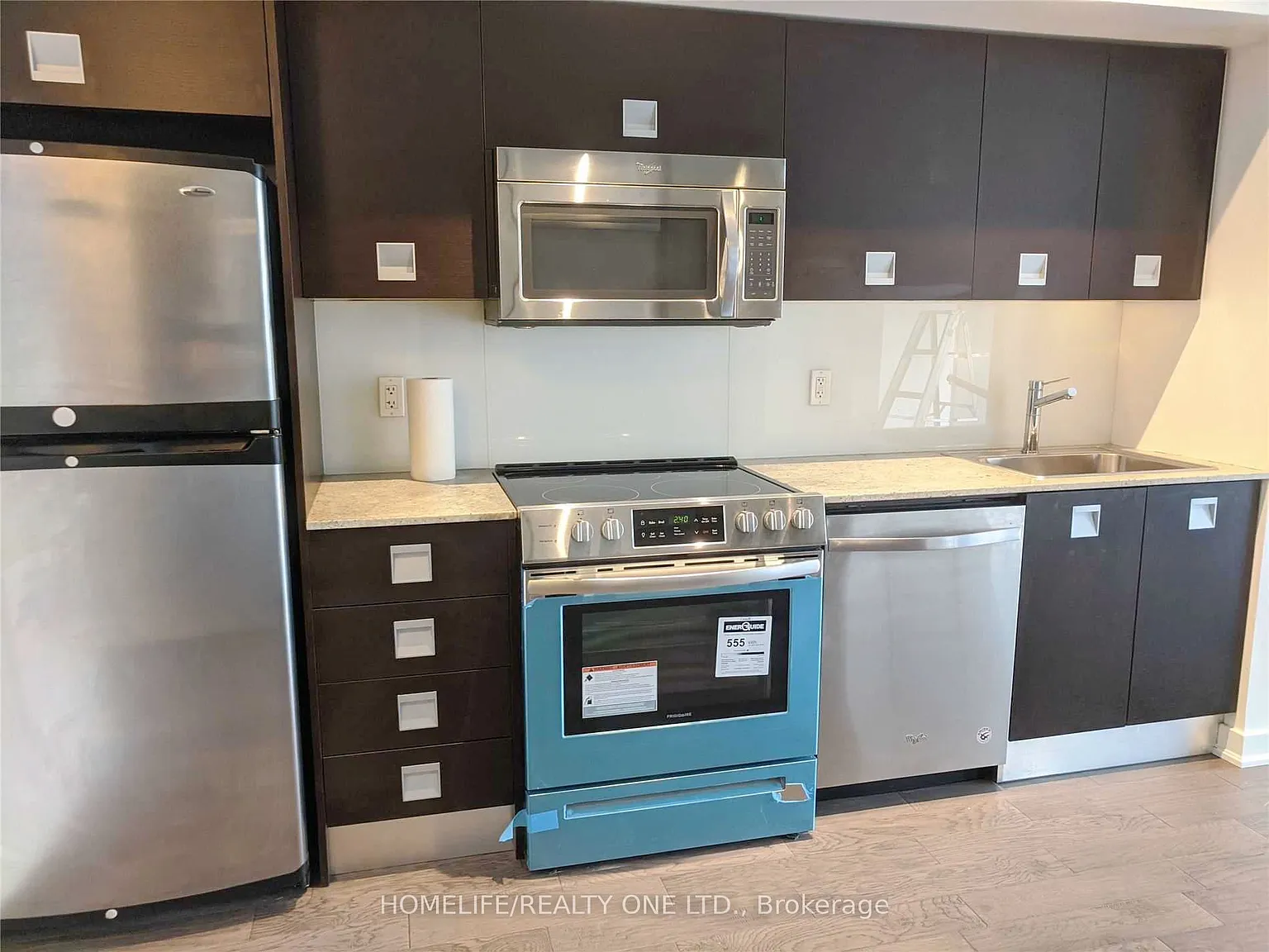 2 bed, $2,800 — Photo 3