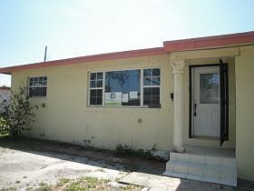 2nd image of 1380 NW 131st St
