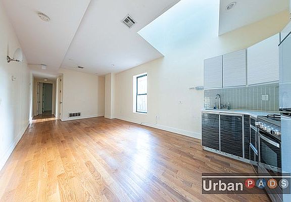 2nd image of 1108 De Kalb Ave #1F