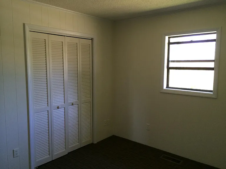 155 Thore Dr #B — Photo 7