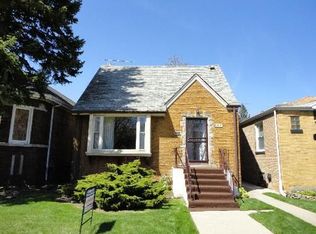 9912 S Calumet Ave, Chicago, IL 60628
