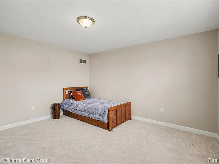 4846 E Stonegate Cir — Photo 22